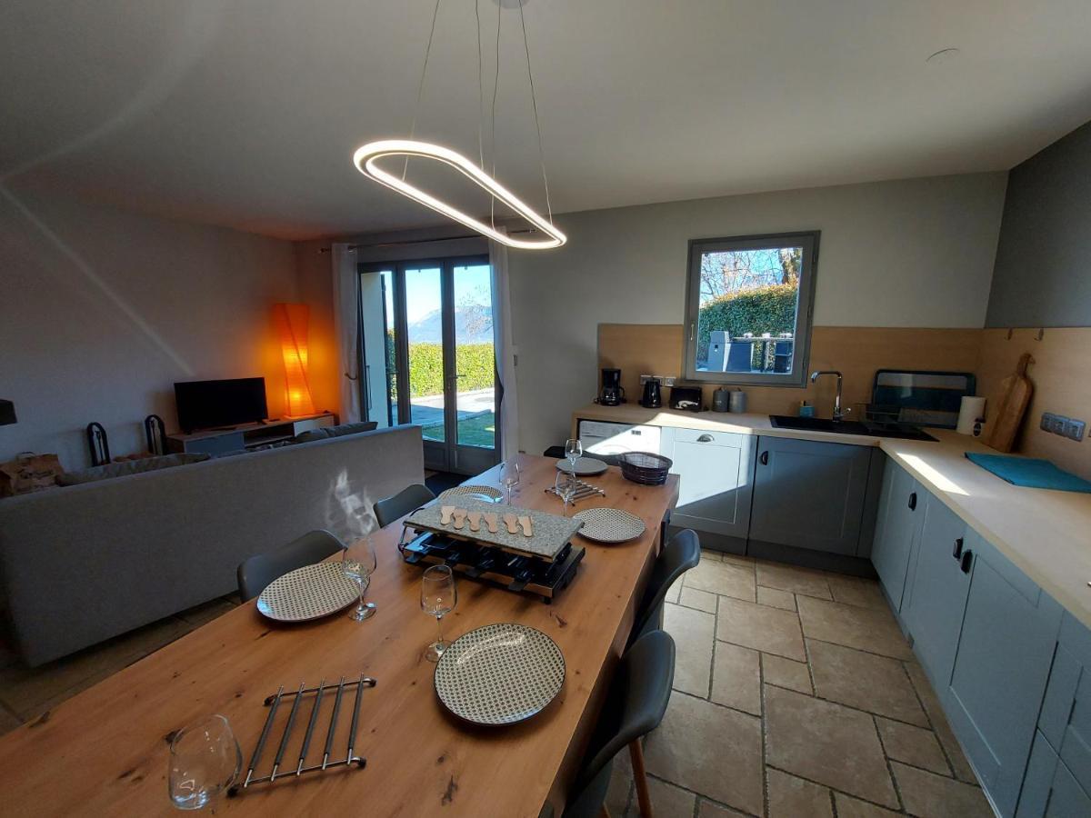 Entre Lac Et Montagne, Chaleureuse Maison 3 Pieces Avec Tres Belle Vue Lac D'Annecy. Terrasse, Jardin, Parking, Cheminee, Barbecue …. Saint-Jorioz Eksteriør bilde