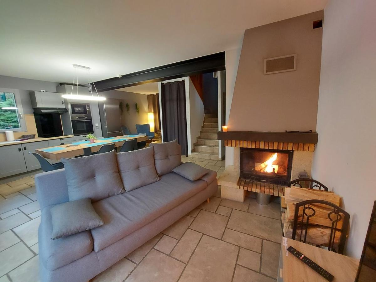 Entre Lac Et Montagne, Chaleureuse Maison 3 Pieces Avec Tres Belle Vue Lac D'Annecy. Terrasse, Jardin, Parking, Cheminee, Barbecue …. Saint-Jorioz Eksteriør bilde